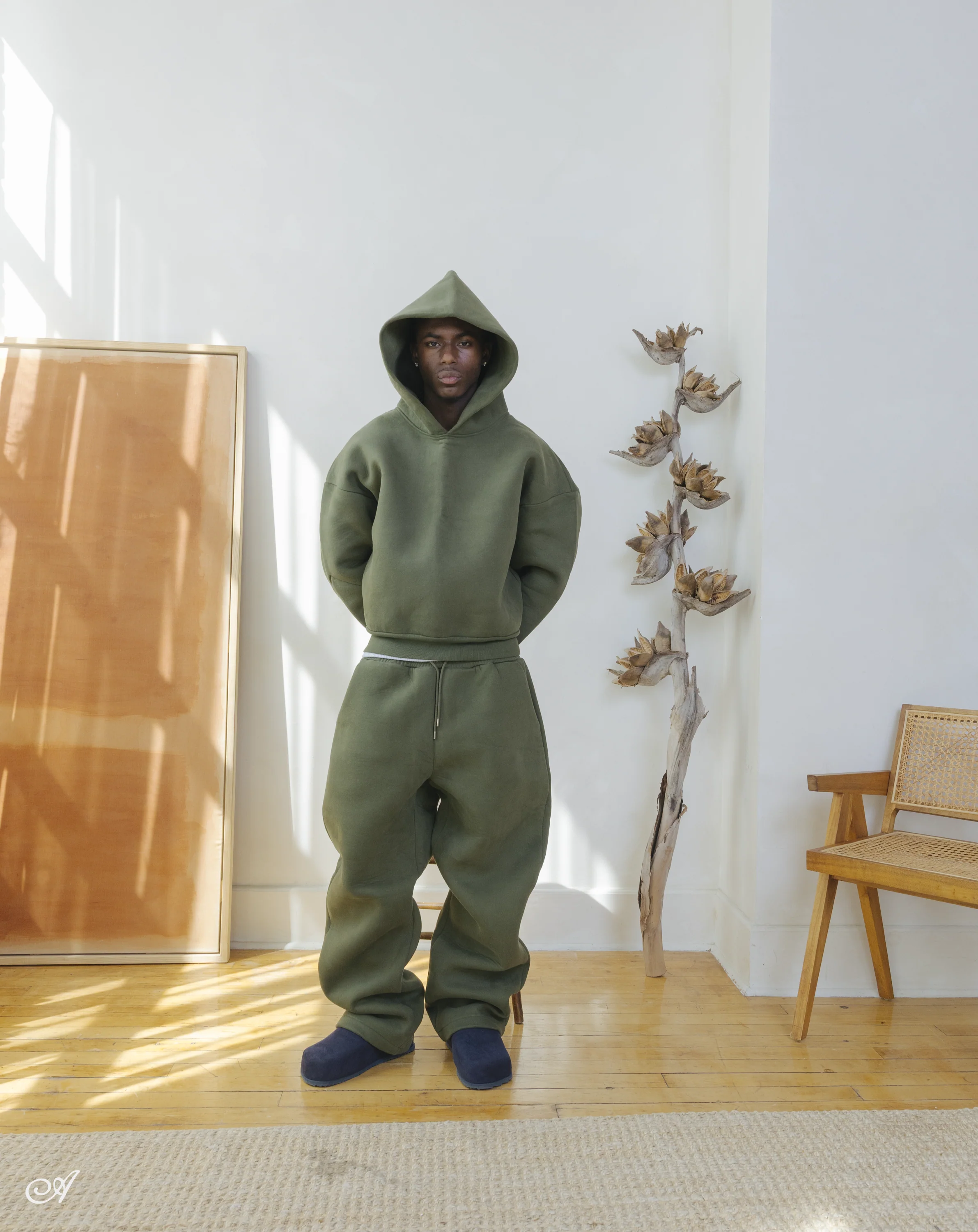 V2 Sweats In Matcha - Image 2